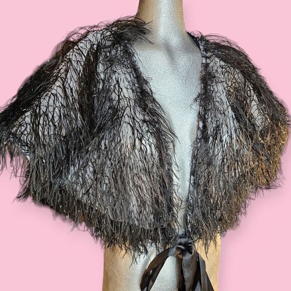Steve Madden NWT Faux-Feather Black Metallic Shrug - Picture 9 of 9
